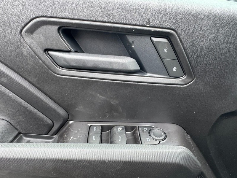Chevrolet Colorado Vehicle Image 09