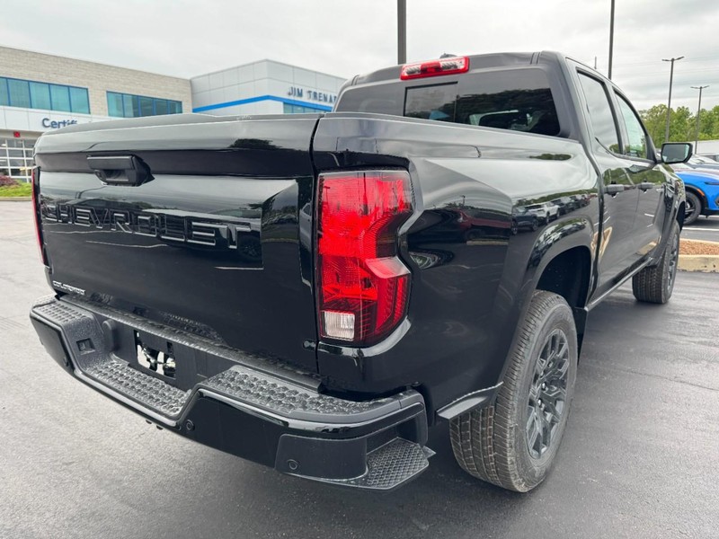 Chevrolet Colorado Vehicle Image 03