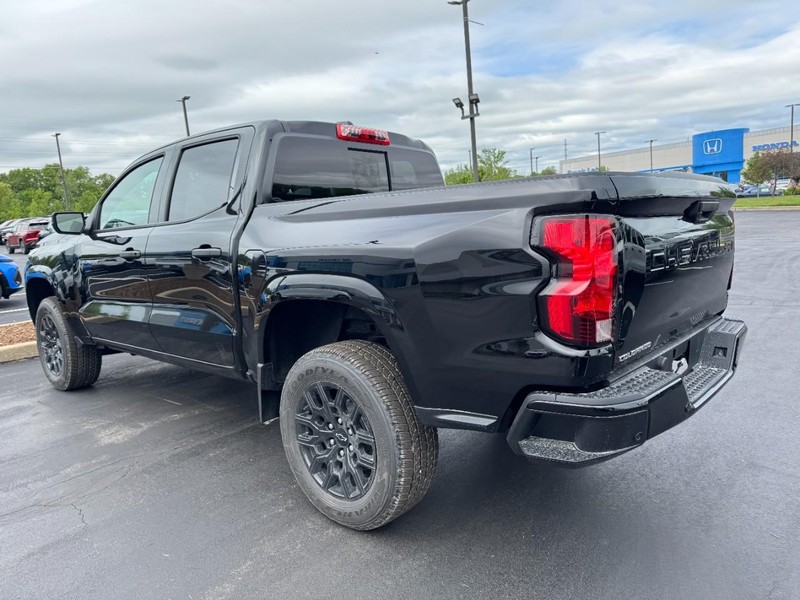 Chevrolet Colorado Vehicle Image 05