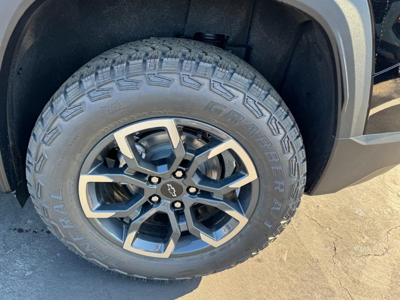 Chevrolet Equinox Vehicle Image 06