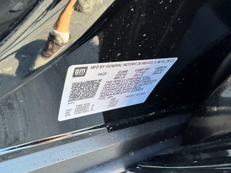 Chevrolet Equinox Vehicle Image 18