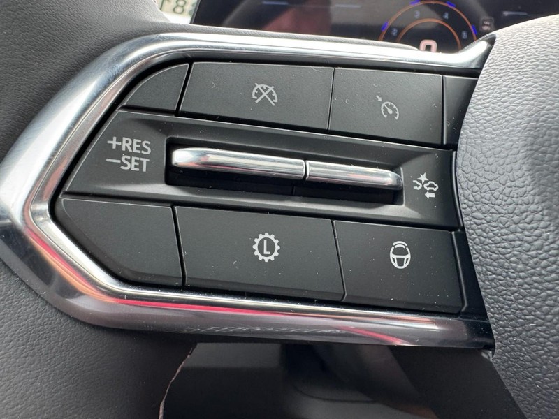 Chevrolet Traverse Vehicle Image 12
