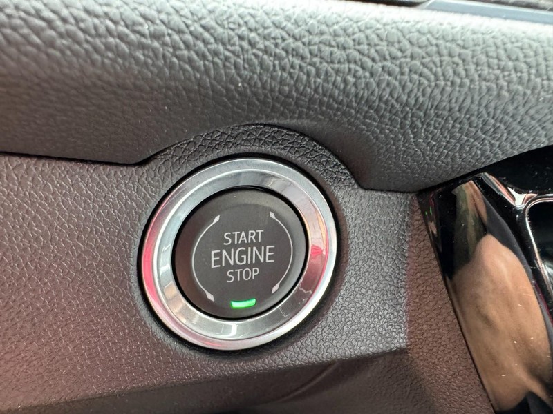 Chevrolet Traverse Vehicle Image 18