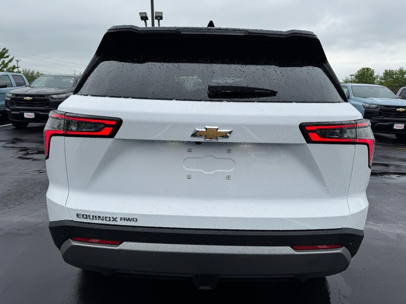 Chevrolet Equinox Vehicle Image 04