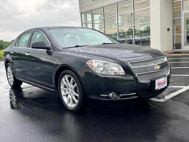 Chevrolet Malibu Vehicle Image 02