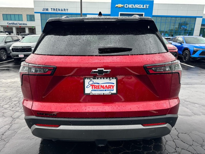 Chevrolet Equinox Vehicle Image 04