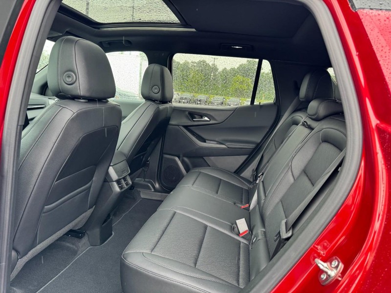 Chevrolet Equinox Vehicle Image 07