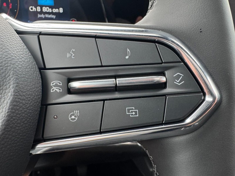 Chevrolet Equinox Vehicle Image 13