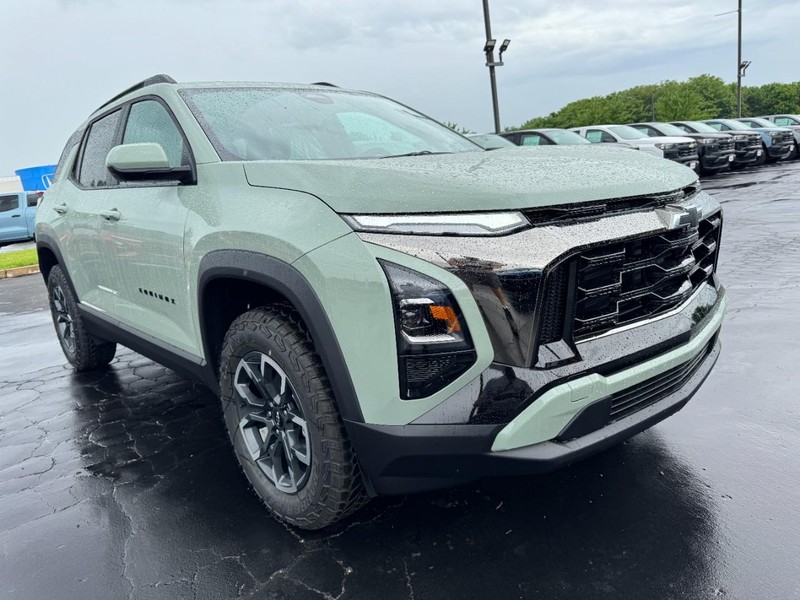 Chevrolet Equinox Vehicle Image 02