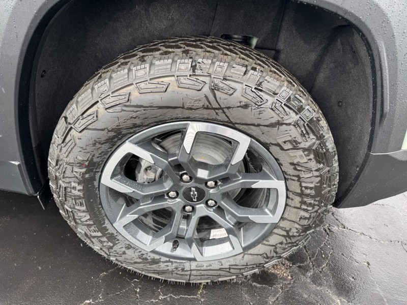 Chevrolet Equinox Vehicle Image 06