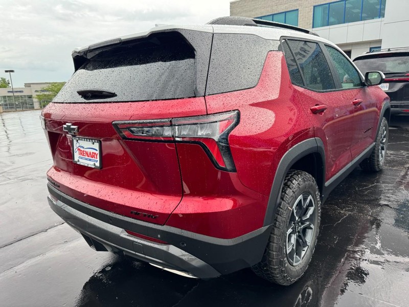 Chevrolet Equinox Vehicle Image 03