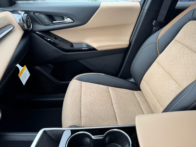 Chevrolet Equinox Vehicle Image 08