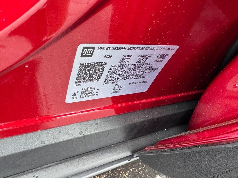 Chevrolet Equinox Vehicle Image 18