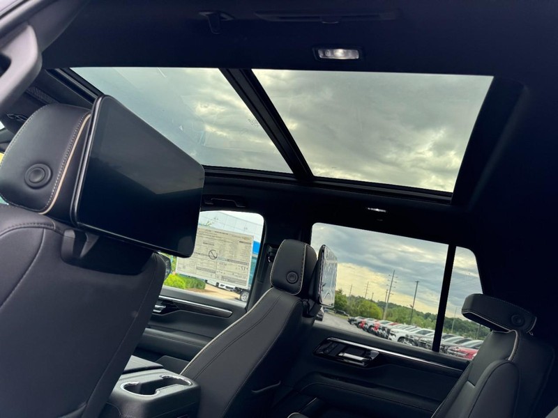 Chevrolet Tahoe Vehicle Image 09