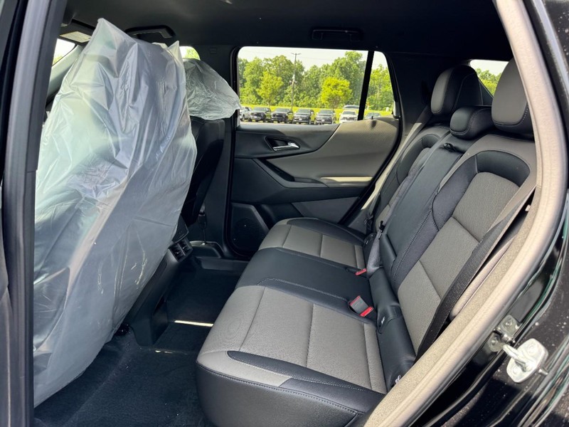 Chevrolet Equinox Vehicle Image 07