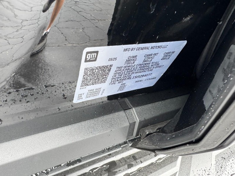 Chevrolet Suburban Vehicle Image 18