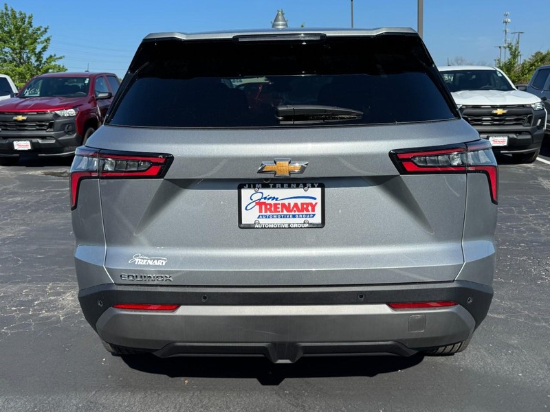 Chevrolet Equinox Vehicle Image 04