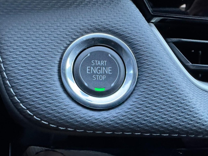 Chevrolet Equinox Vehicle Image 17