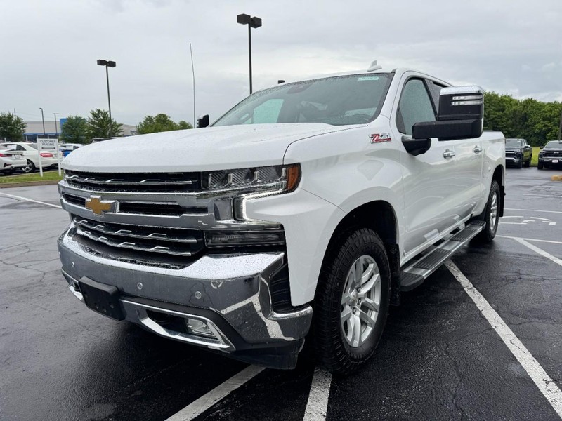 Chevrolet Silverado 1500 LTD Vehicle Image 08