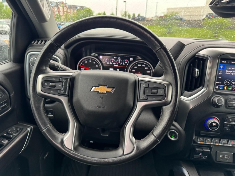 Chevrolet Silverado 1500 LTD Vehicle Image 12