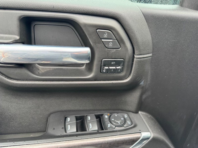 Chevrolet Silverado 1500 LTD Vehicle Image 15