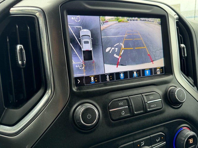 Chevrolet Silverado 1500 LTD Vehicle Image 22