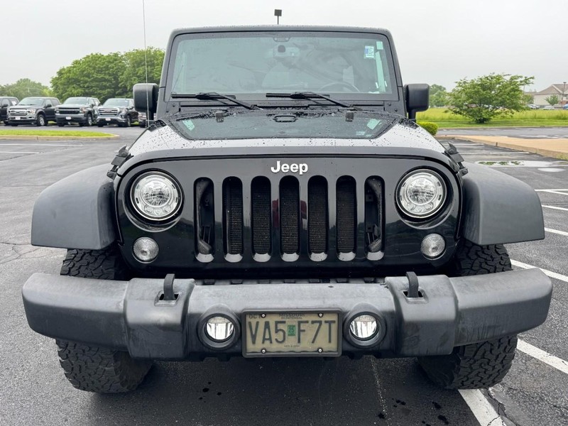 Jeep Wrangler Unlimited Vehicle Image 09