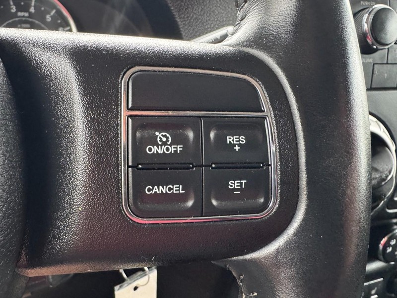 Jeep Wrangler Unlimited Vehicle Image 17