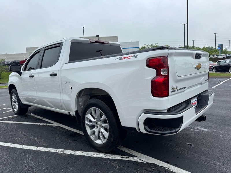 Chevrolet Silverado 1500 Vehicle Image 05