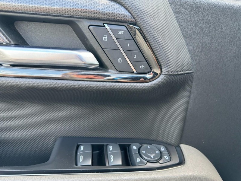 Chevrolet Silverado 1500 Vehicle Image 16