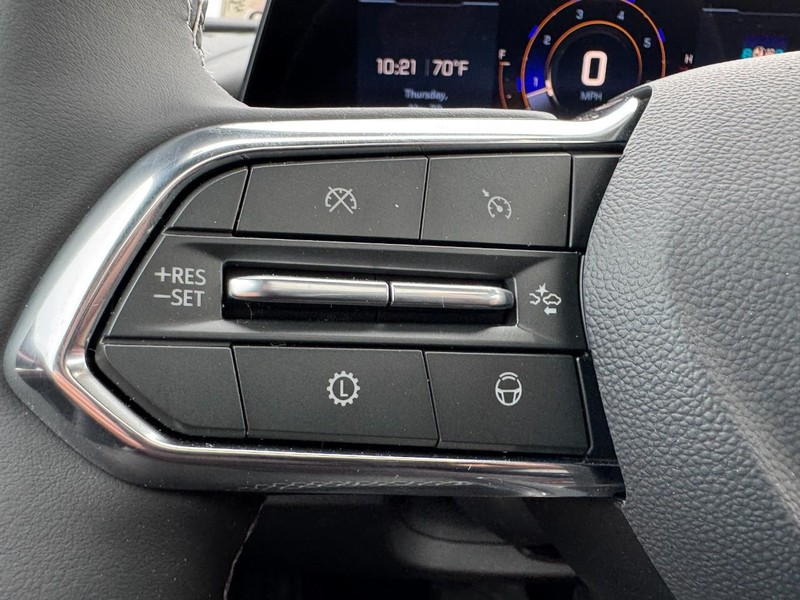 Chevrolet Traverse Vehicle Image 13