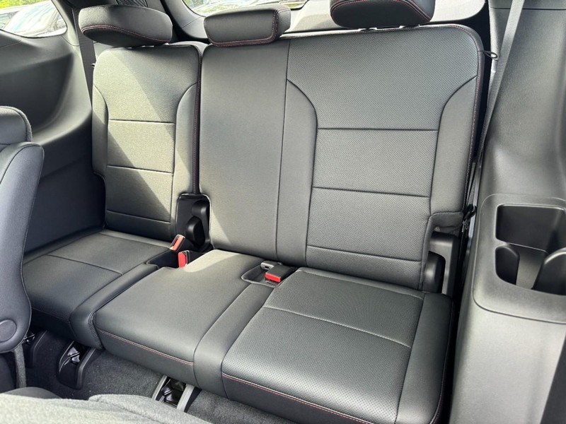 Chevrolet Traverse Vehicle Image 09