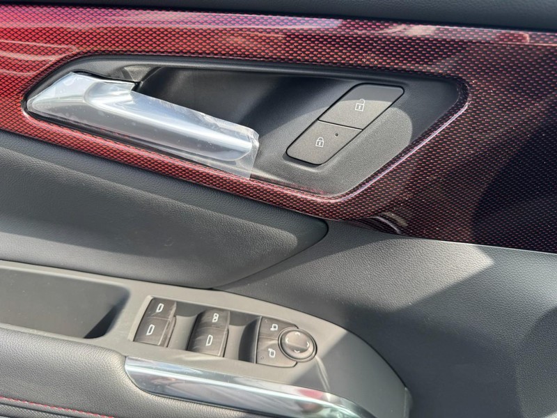 Chevrolet Traverse Vehicle Image 11