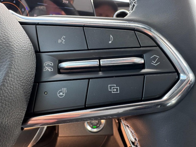 Chevrolet Traverse Vehicle Image 13