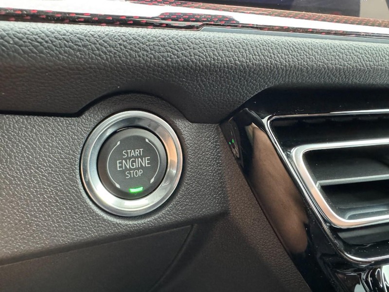 Chevrolet Traverse Vehicle Image 17