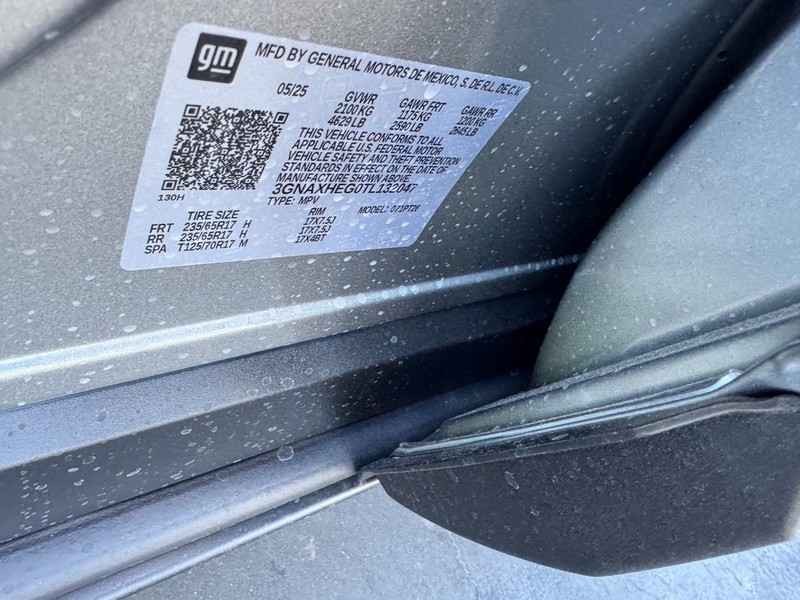 Chevrolet Equinox Vehicle Image 18