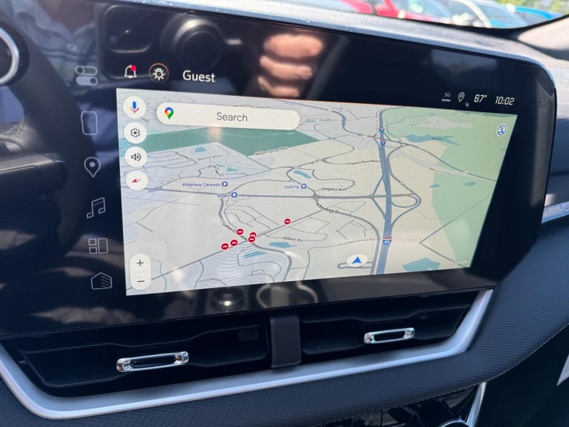 Chevrolet Equinox Vehicle Image 16