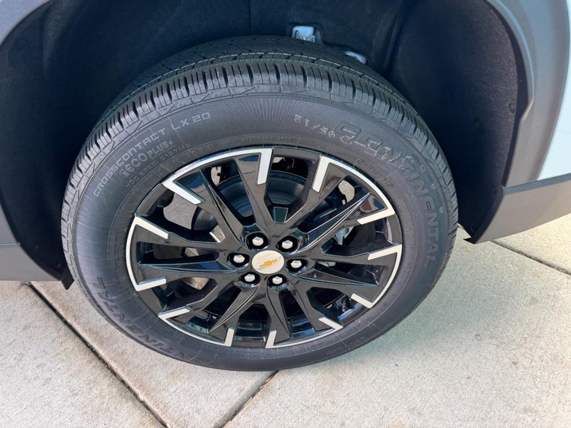 Chevrolet Traverse Vehicle Image 06