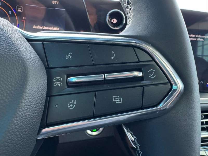 Chevrolet Traverse Vehicle Image 12
