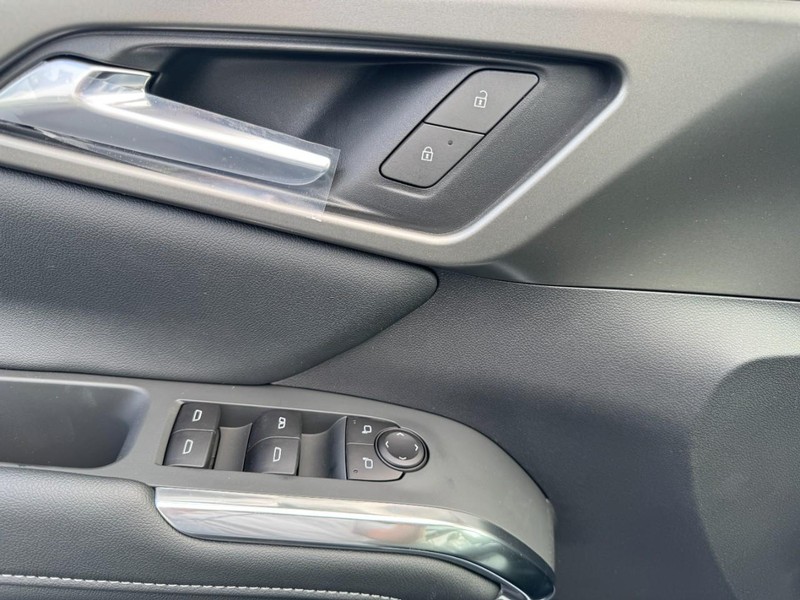 Chevrolet Traverse Vehicle Image 11