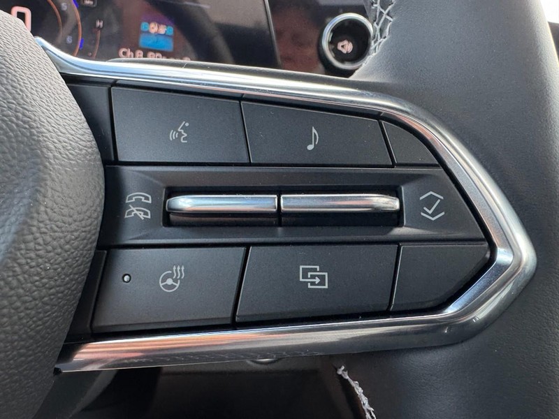Chevrolet Traverse Vehicle Image 13