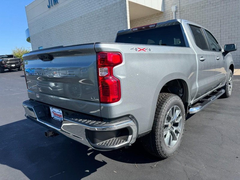 Chevrolet Silverado 1500 Vehicle Image 04