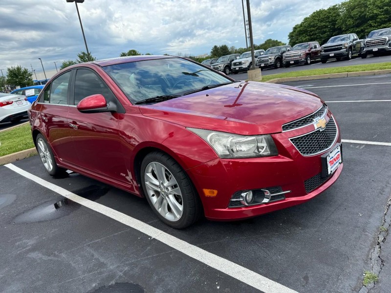 Chevrolet Cruze Vehicle Image 04