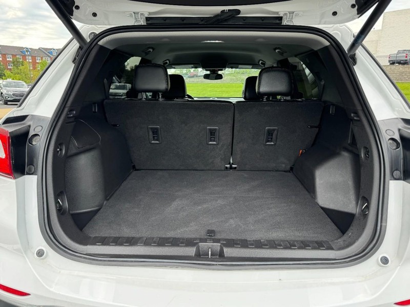 Chevrolet Equinox Vehicle Image 06