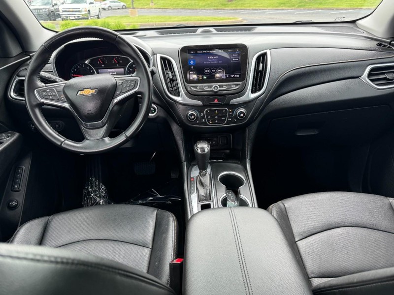 Chevrolet Equinox Vehicle Image 11
