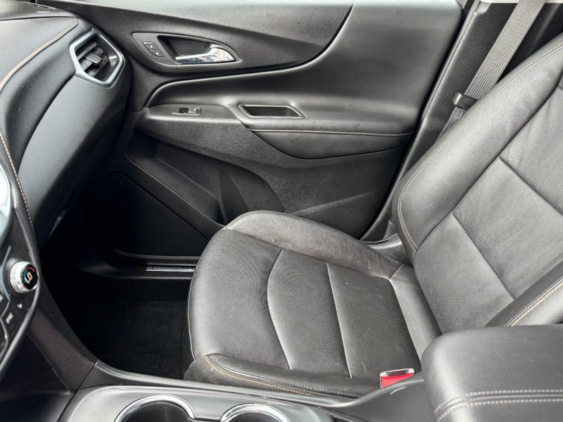 Chevrolet Equinox Vehicle Image 13