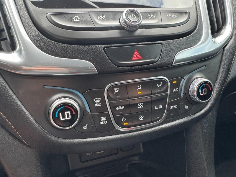 Chevrolet Equinox Vehicle Image 18