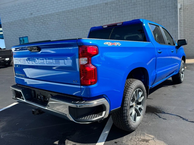 Chevrolet Silverado 1500 Vehicle Image 04