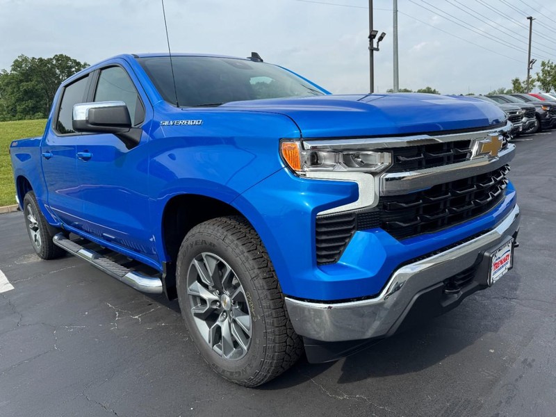 Chevrolet Silverado 1500 Vehicle Image 02