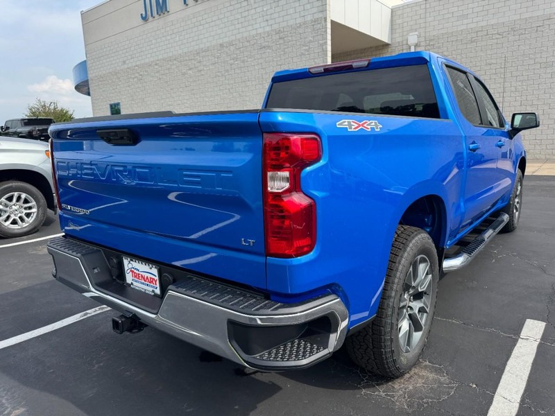 Chevrolet Silverado 1500 Vehicle Image 04